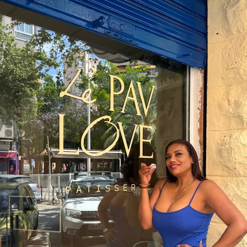 Foto de Sileth Palacio en Le Pavlove